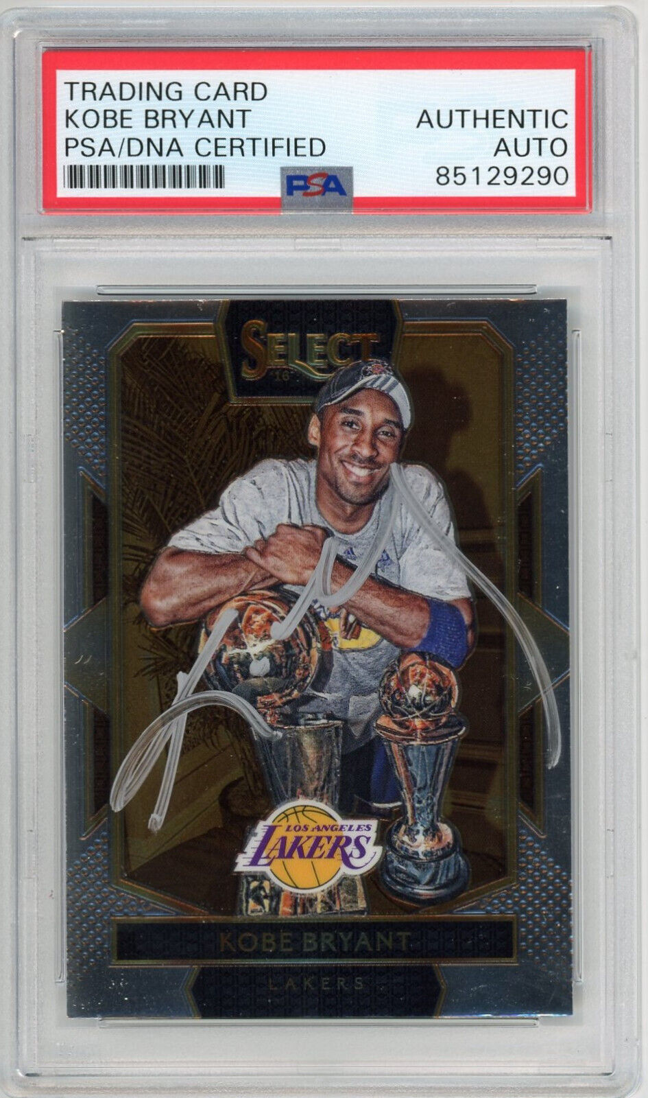 Kobe Bryant Signed 2016-17 Panini Select Courtside Silver Prizm #293 Auto PSA
