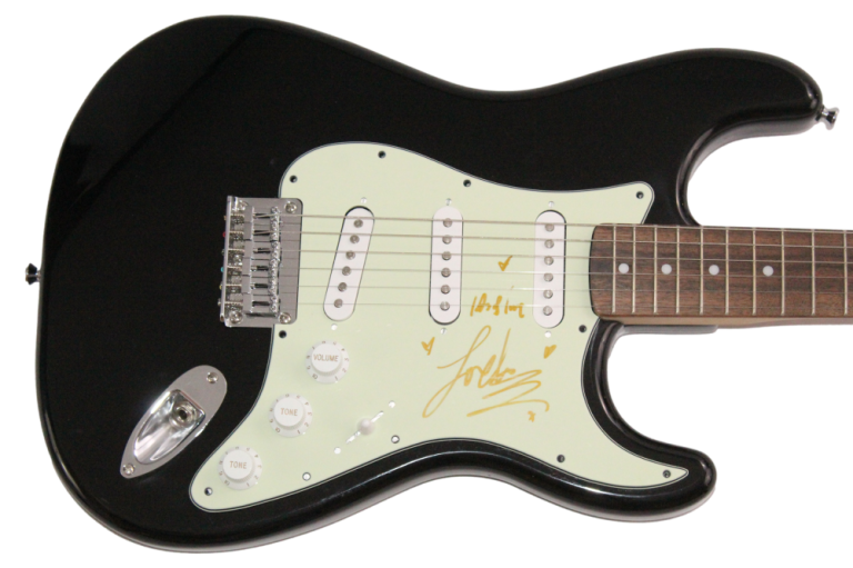 LORDE SIGNED AUTOGRAPH FENDER ELECTRIC GUITAR PURE HEROINE MELODRAMA JSA COA COLLECTIBLE MEMORABILIA