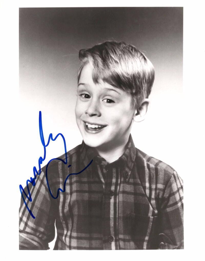 Macaulay Culkin Signed Autograph 8x10 Photo - Full Vintage Signature ...