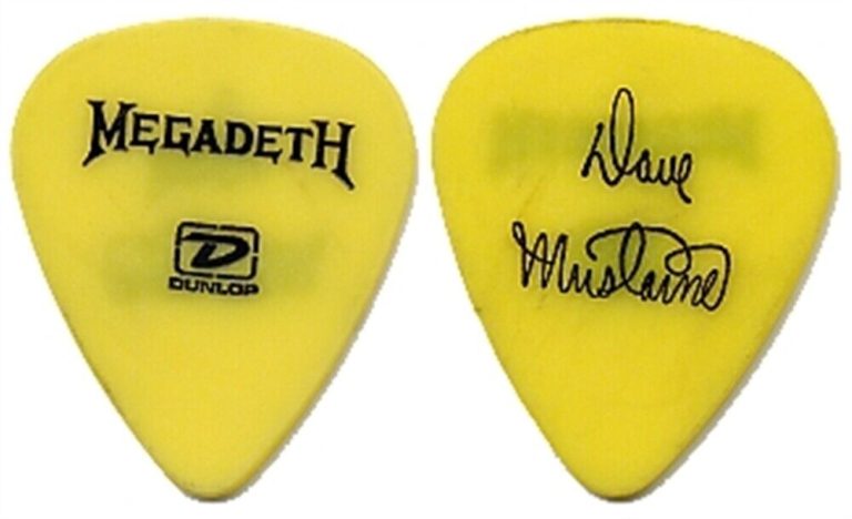 Megadeth 2004 concert tour memorabilia Dave Mustaine signature Guitar ...