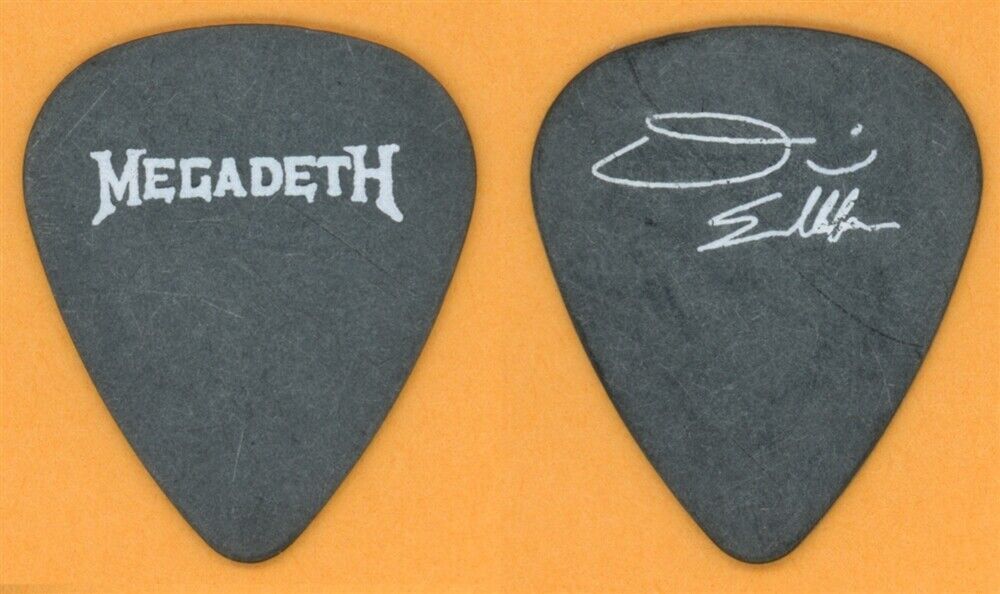 Megadeth David Ellefson GUITAR PICK - 1995 YOUTHANASIA TOUR | Autographia