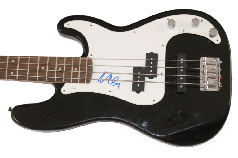 NATE MENDEL FOO FIGHTERS SIGNED AUTOGRAPH FENDER ELECTRIC BASS GUITAR W/ JSA COA COLLECTIBLE MEMORABILIA