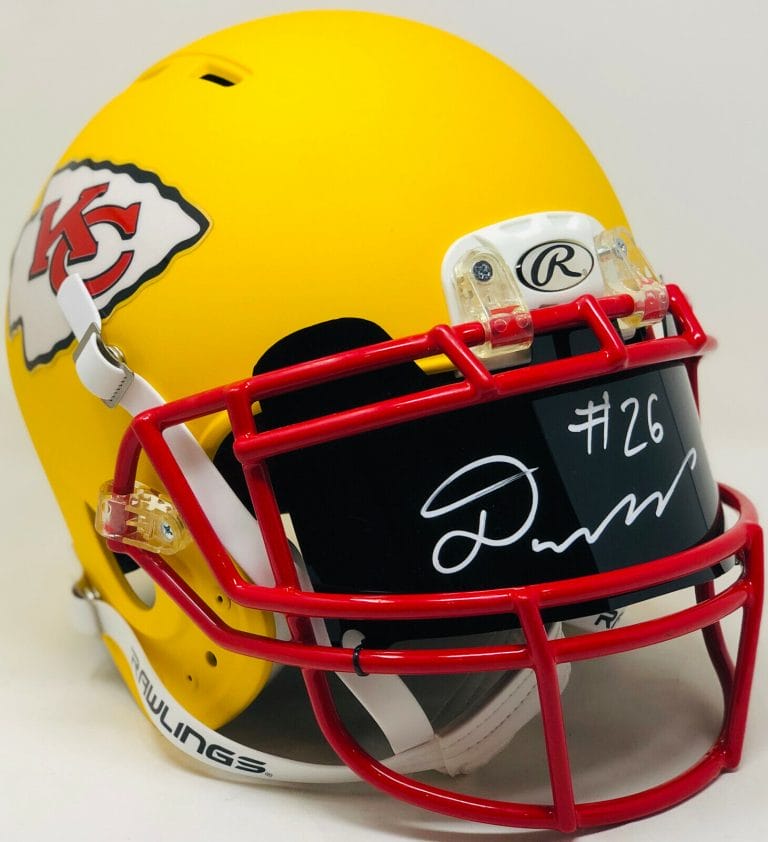 PSA/DNA KANSAS CITY DAMIEN WILLIAMS SIGNED AUTOGRAPHED AUTHENTIC HELMET VISOR
 COLLECTIBLE MEMORABILIA