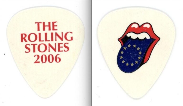 ROLLING STONES KEITH RICHARDS 2006 BIGGER BANG TOUR EUROPE GUITAR PICK
 COLLECTIBLE MEMORABILIA