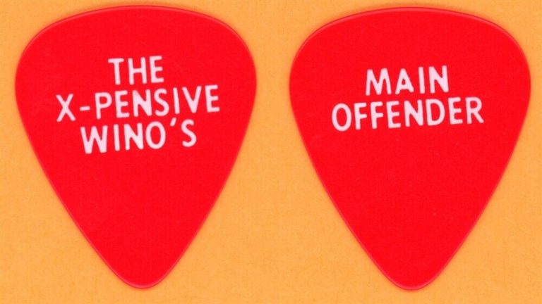 ROLLING STONES KEITH RICHARDS VINTAGE GUITAR PICK – 1992 MAIN OFFENDER TOUR COLLECTIBLE MEMORABILIA