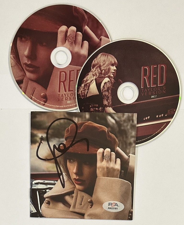 TAYLOR SWIFT RED TV CD & SIGNED AUTOGRAPHED CD COVER BOOK PSA DNA COA CERTIFIED
 COLLECTIBLE MEMORABILIA