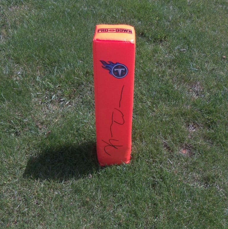 TENNESSEE TITANS KENDALL WRIGHT SIGNED AUTOGRAPHED FOOTBALL PYLON COA! PROOF
 COLLECTIBLE MEMORABILIA