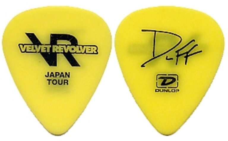 Velvet Revolver Duff McKagan 2005 Japan Contraband tour Guitar Pick ...