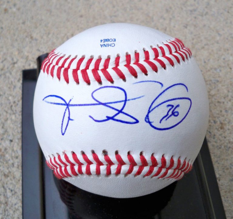 YANKEES FREDDY GARCIA SIGNED AUTO BASEBALL COA PROOF
 COLLECTIBLE MEMORABILIA