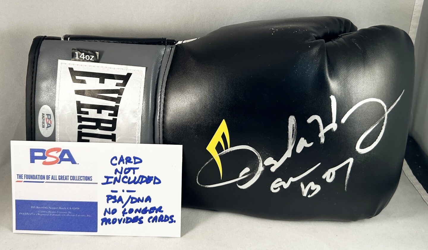 Oscar De La Hoya Signed Boxing Glove Golden Boy PSA/DNA COA