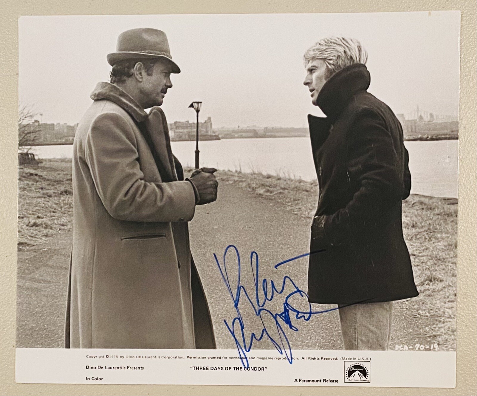 Robert Redford Signed Autographed 8x10 Photo JSA Letter Three Days Of The Condor