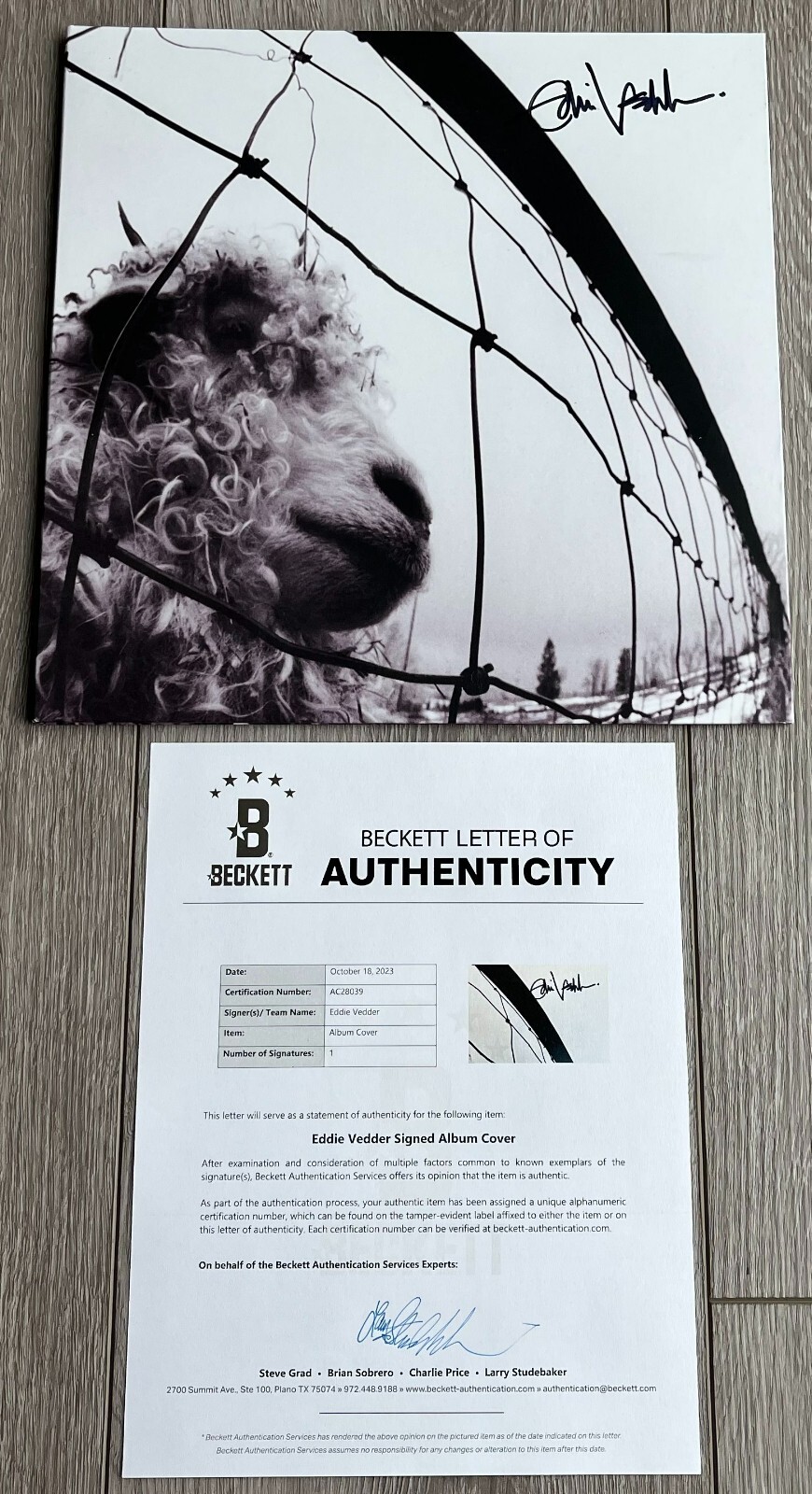 EDDIE VEDDER SIGNED AUTOGRAPH PEARL JAM VS. VINYL ALBUM & BECKETT BAS COA LOA
