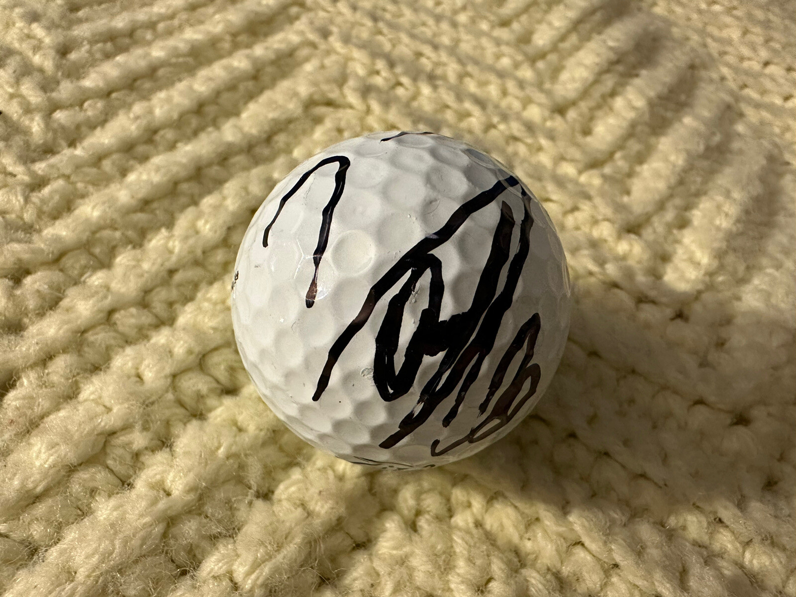Danny Lee Signed Golf Ball Pga Tour Autographed Titleist LIV