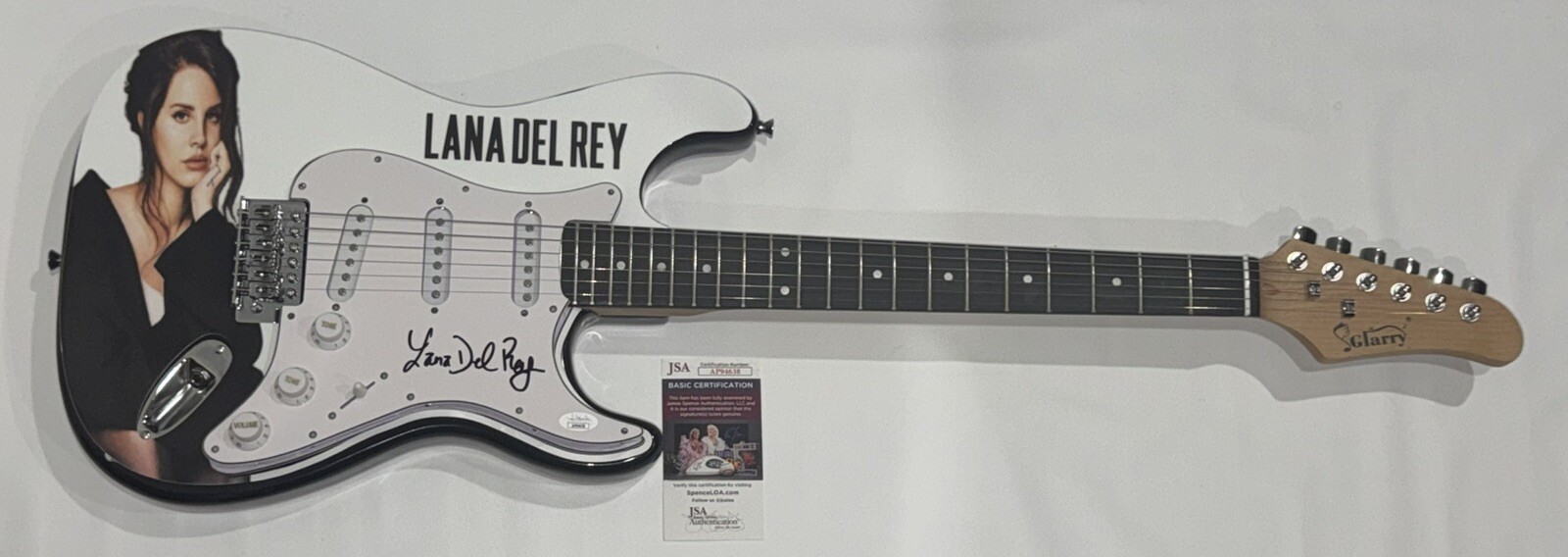LANA DEL REY SIGNED CUSTOM ELECTRIC GUITAR NORMAN ROCKWELL VERY RARE JSA COA