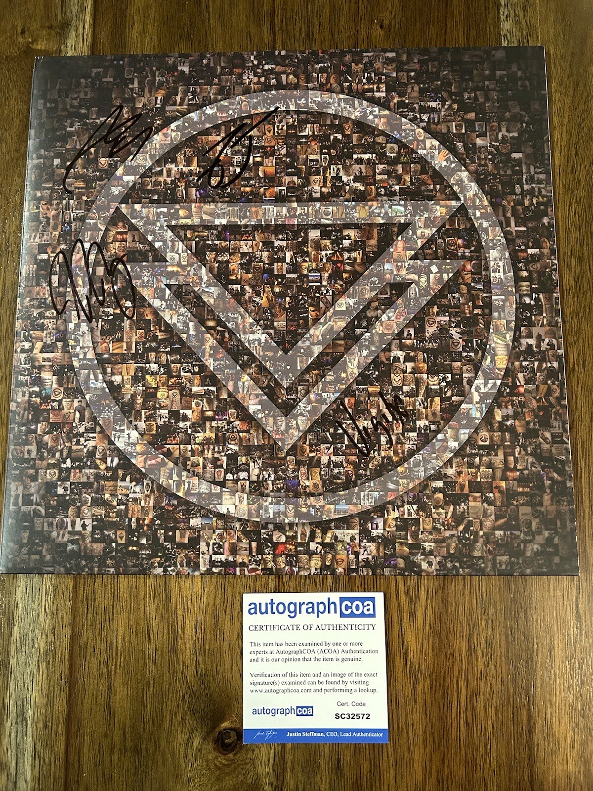 ‘THE GHOST INSIDE’ BAND SIGNED AUTOGRAPH VINYL ALBUM ‘SELF TITLED’ ACOA COLLECTIBLE MEMORABILIA