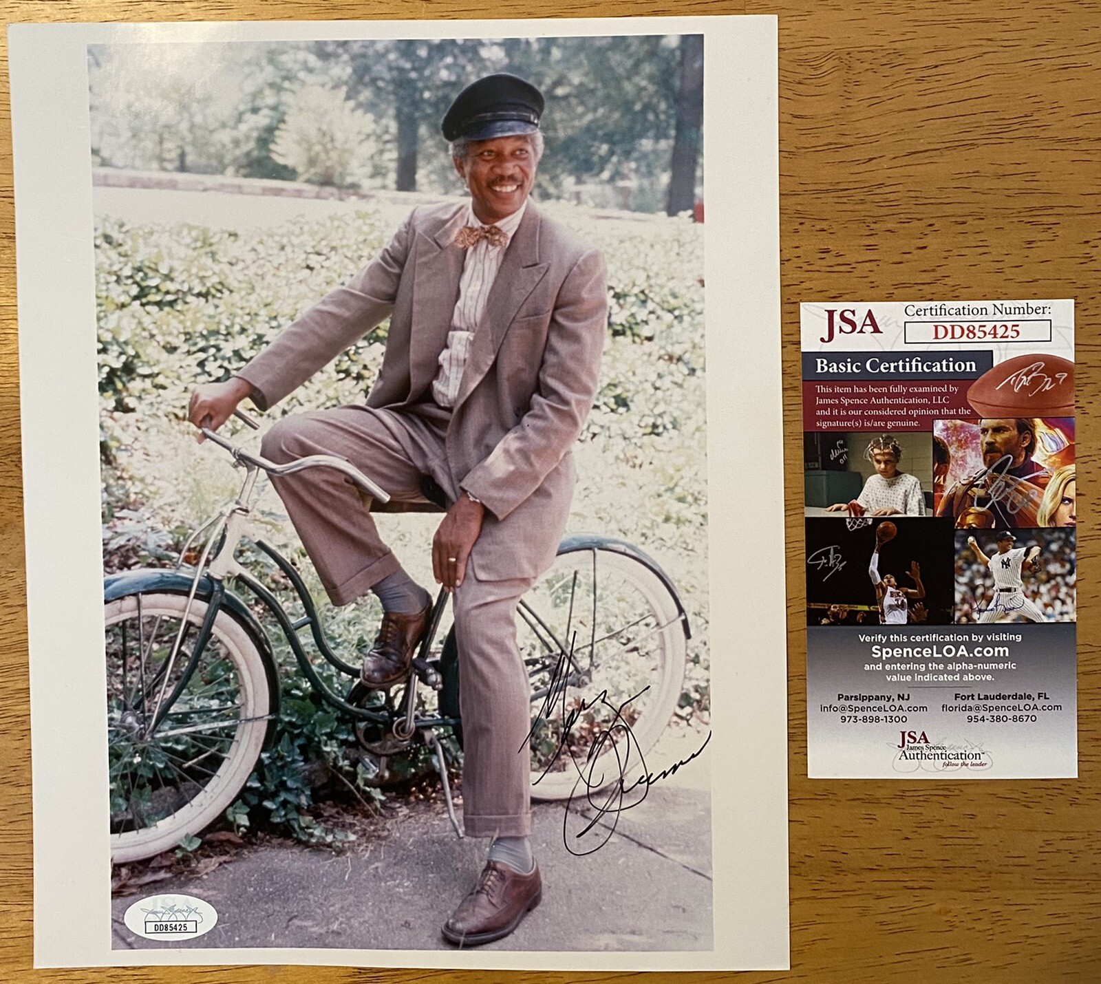Morgan Freeman Signed Autographed 8x10 Photo JSA Certified Driving Miss Daisy