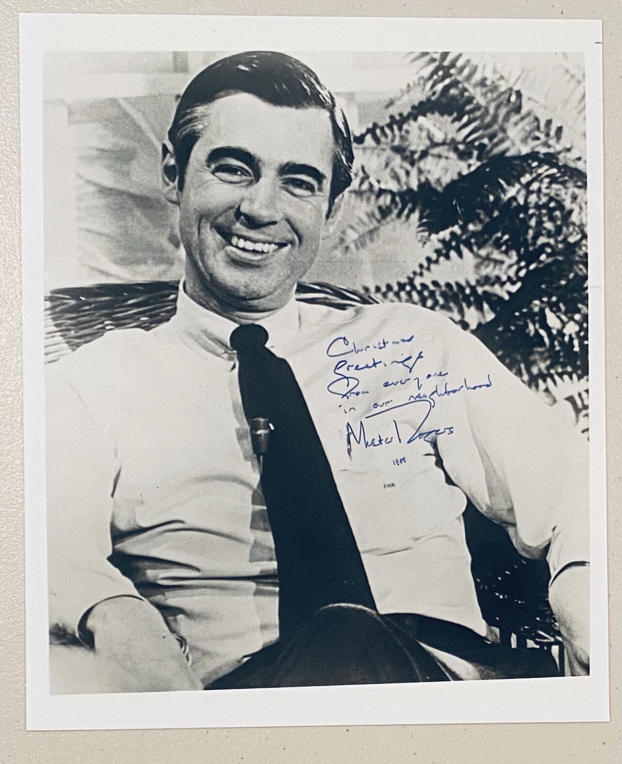 Mister Rogers Signed Autographed 8x10 Photo W Christmas Inscription BAS Beckett