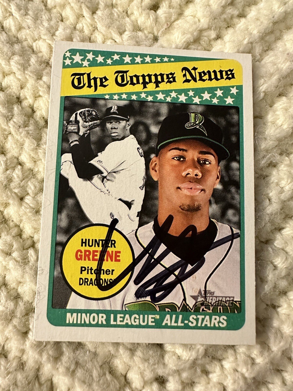 Baseball Trading Card Cincinnati Reds Team Issued Hunter Greene Signed