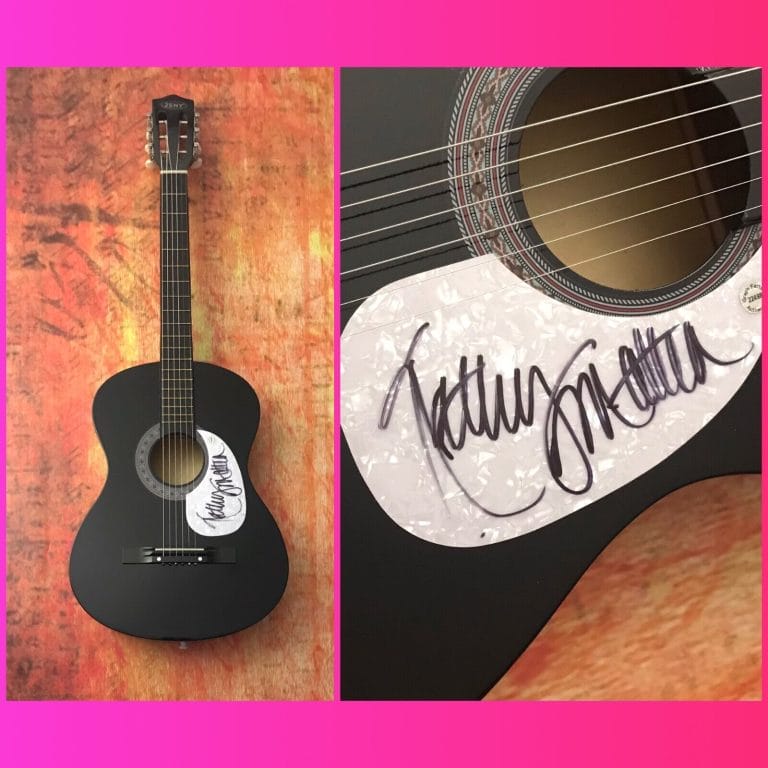 GFA 18 WHEELS AND A DOZEN ROSES * KATHY MATTEA * SIGNED ACOUSTIC GUITAR K4 COA COLLECTIBLE MEMORABILIA