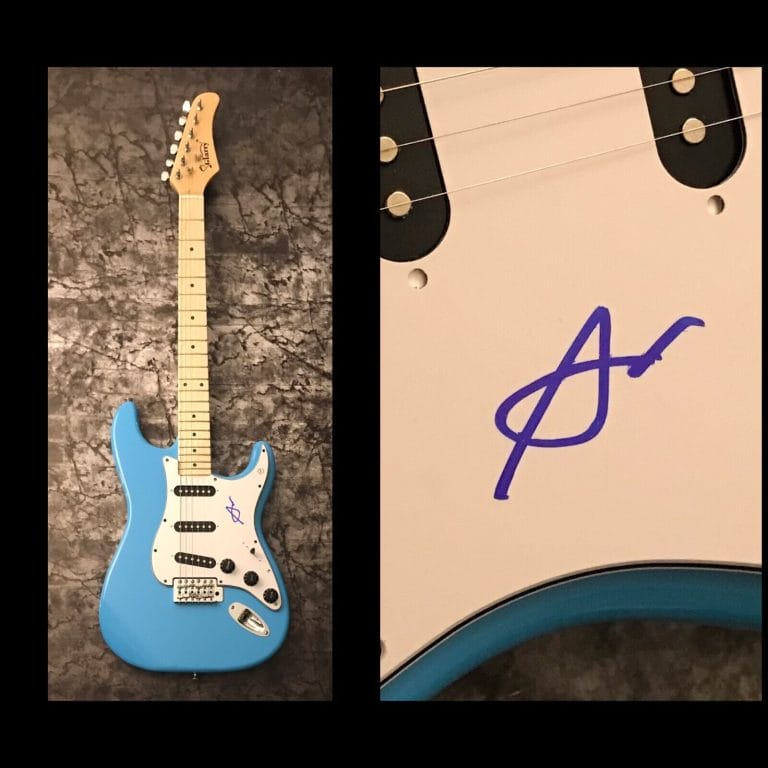 GFA PITCH PERFECT BUMPER STAR * ADAM DEVINE * SIGNED ELECTRIC GUITAR COA COLLECTIBLE MEMORABILIA