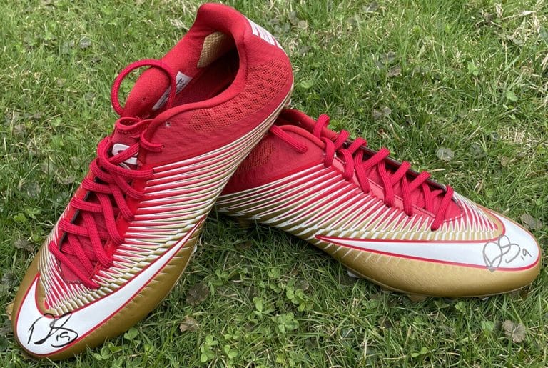 PSA/DNA SAN FRANCISCO 49ERS DEEBO SAMUEL AUTOGRAPHED NIKE SPEED FOOTBALL CLEATS COLLECTIBLE MEMORABILIA