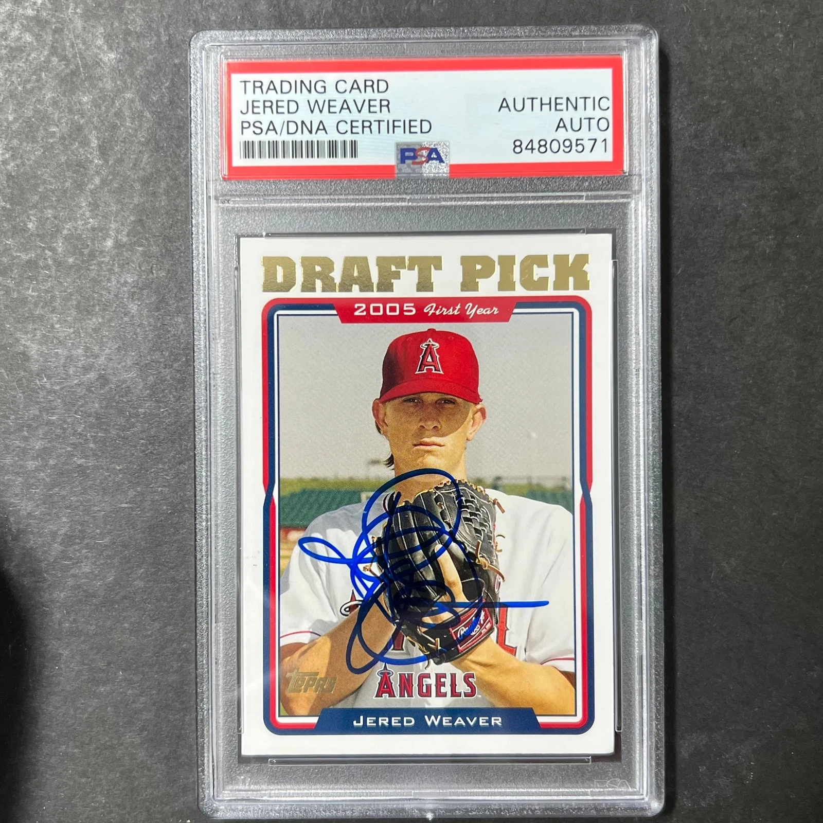 2005 Topps #UH312 Jared Weaver Signed Card AUTO PSA/DNA Slabbed Angels