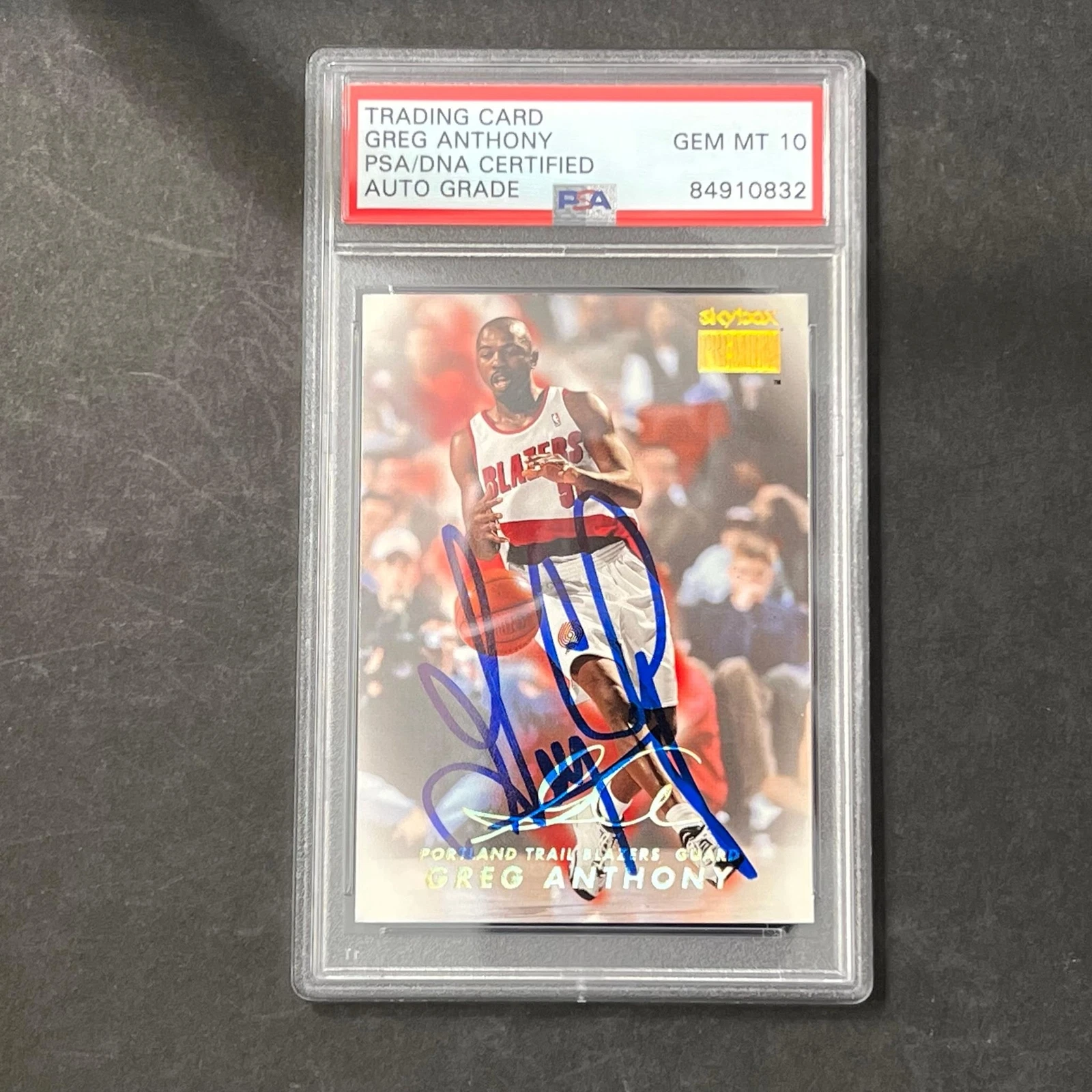 1998 Skybox #165 Greg Anthony Signed Card AUTO 10 PSA/DNA Slabbed Blazers