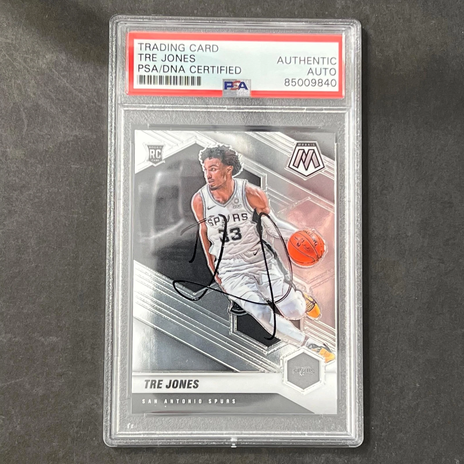 2020-21 Mosaic Basketball #243 Tre Jones Signed Card AUTO PSA/DNA Slabbed RC Spu