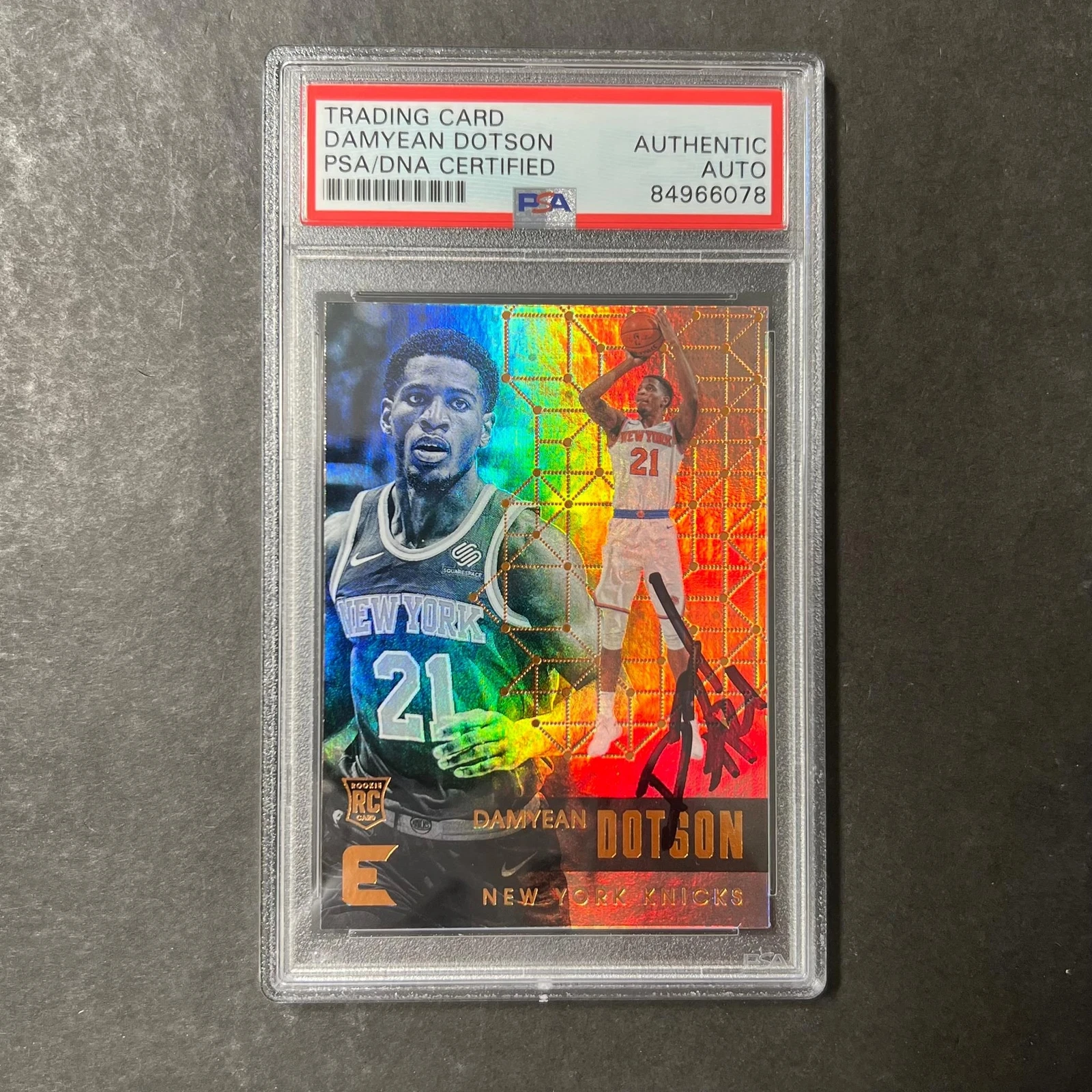 2017-18 Panini Essentials #153 Damyean Dotson Signed Card AUTO PSA RC Slabbed K