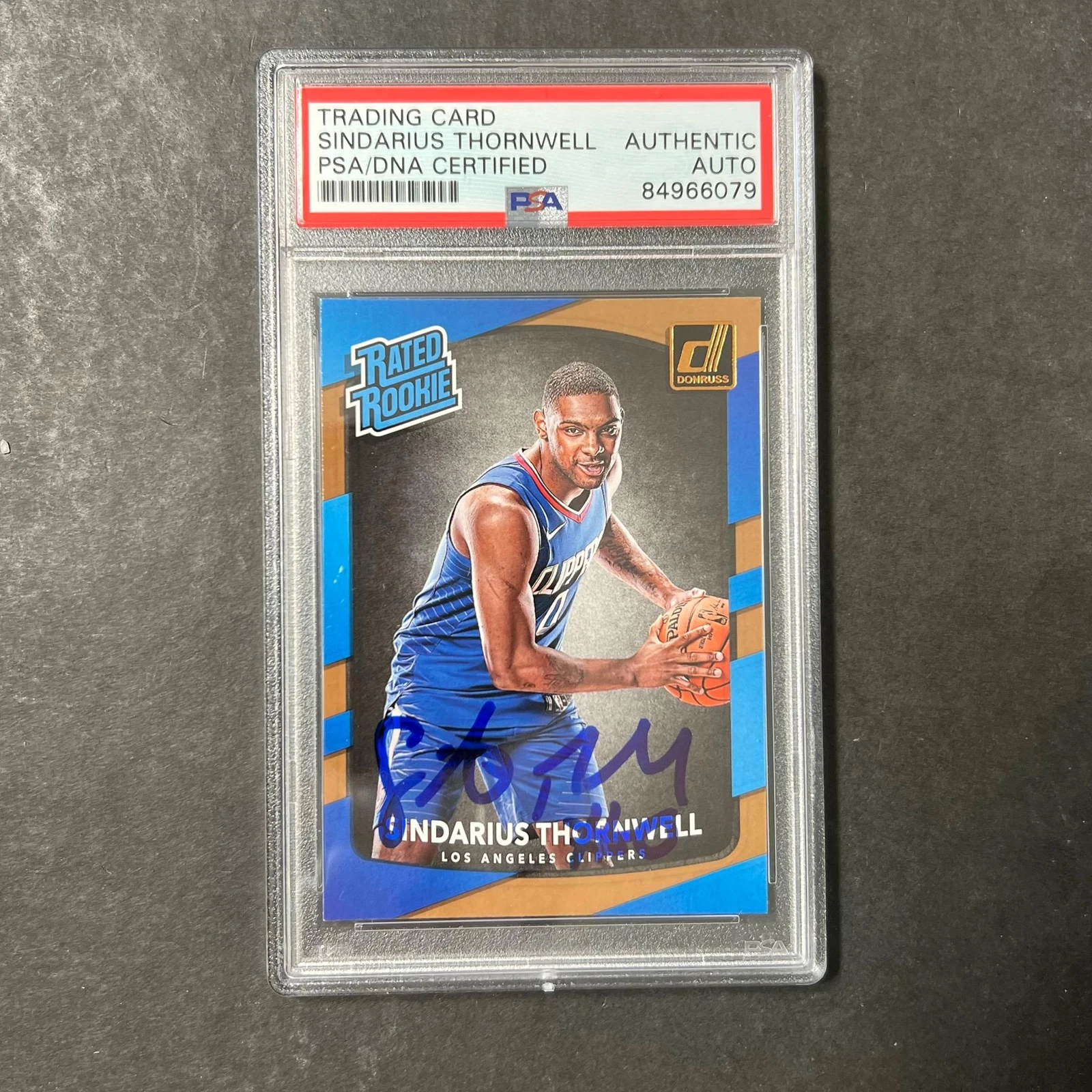 2017-18 Donruss Rated Rookie #194 Sindarius Thornwell Signed Card AUTO PSA Slab