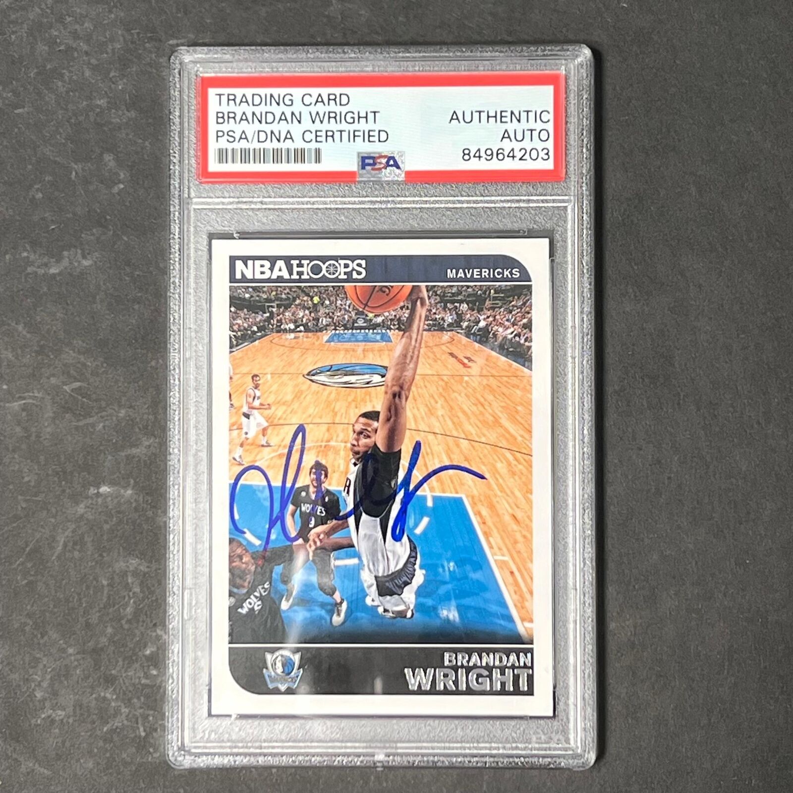 2014-15 NBA Hoops #181 Brandan Wright Signed Card AUTO PSA Slabbed Mavericks