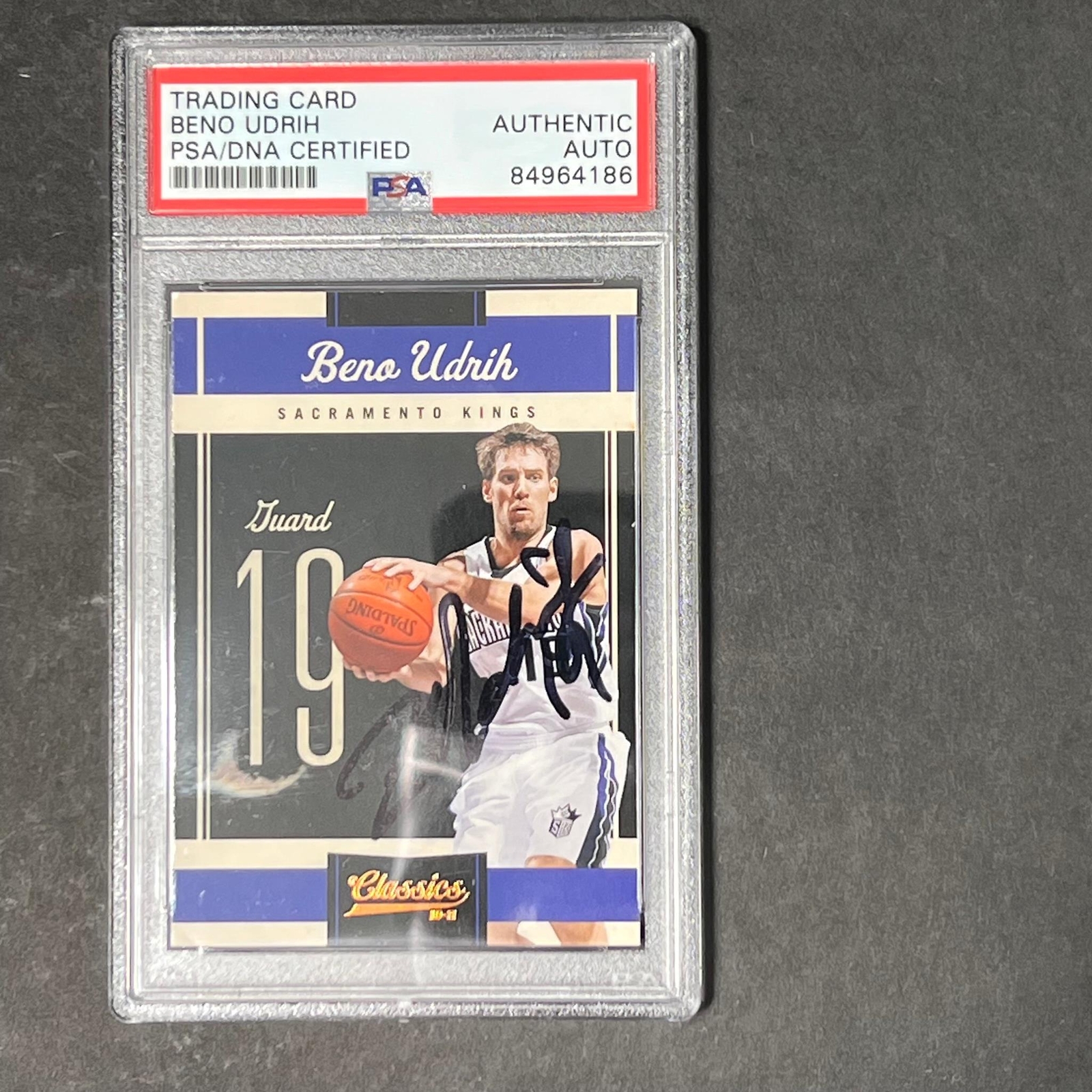 2010-11 Panini Classics #31 Beno Udrih Signed Card AUTO PSA Slabbed Kings