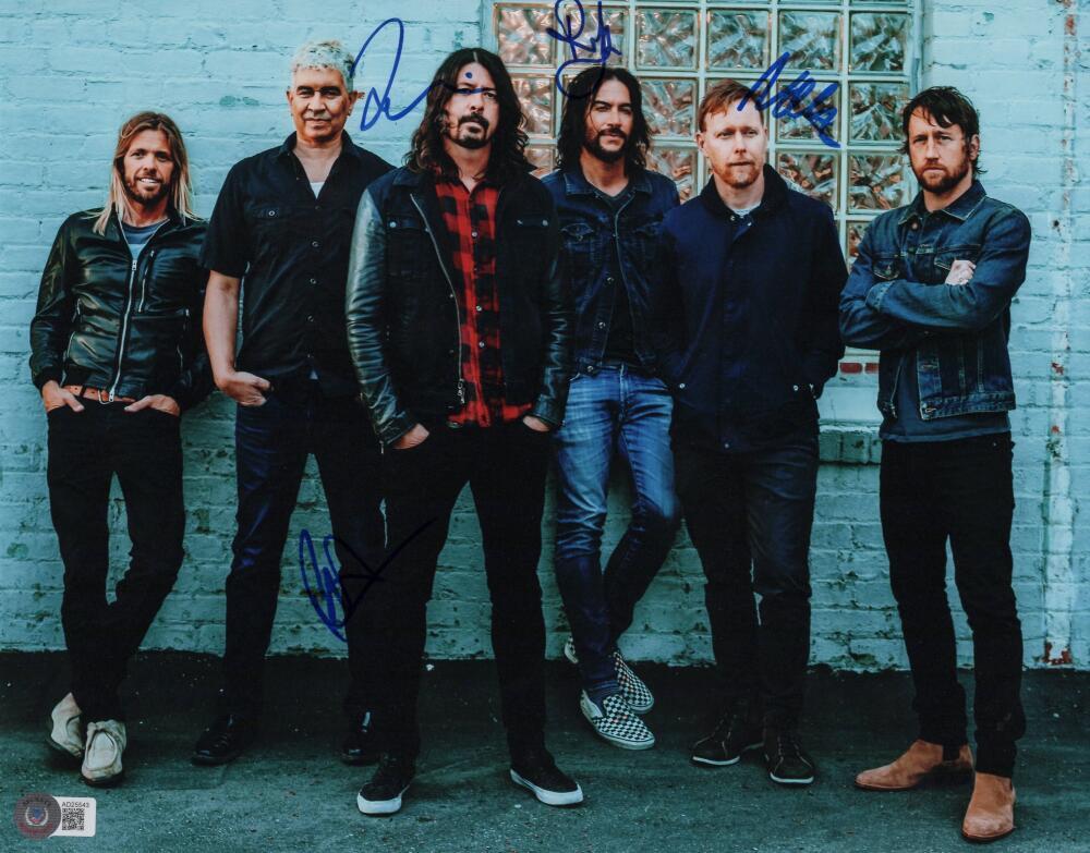 Foo Fighters x4 Signed Autograph 11x14 Photo - Taylor Hawkins Pat Nate Rami BAS