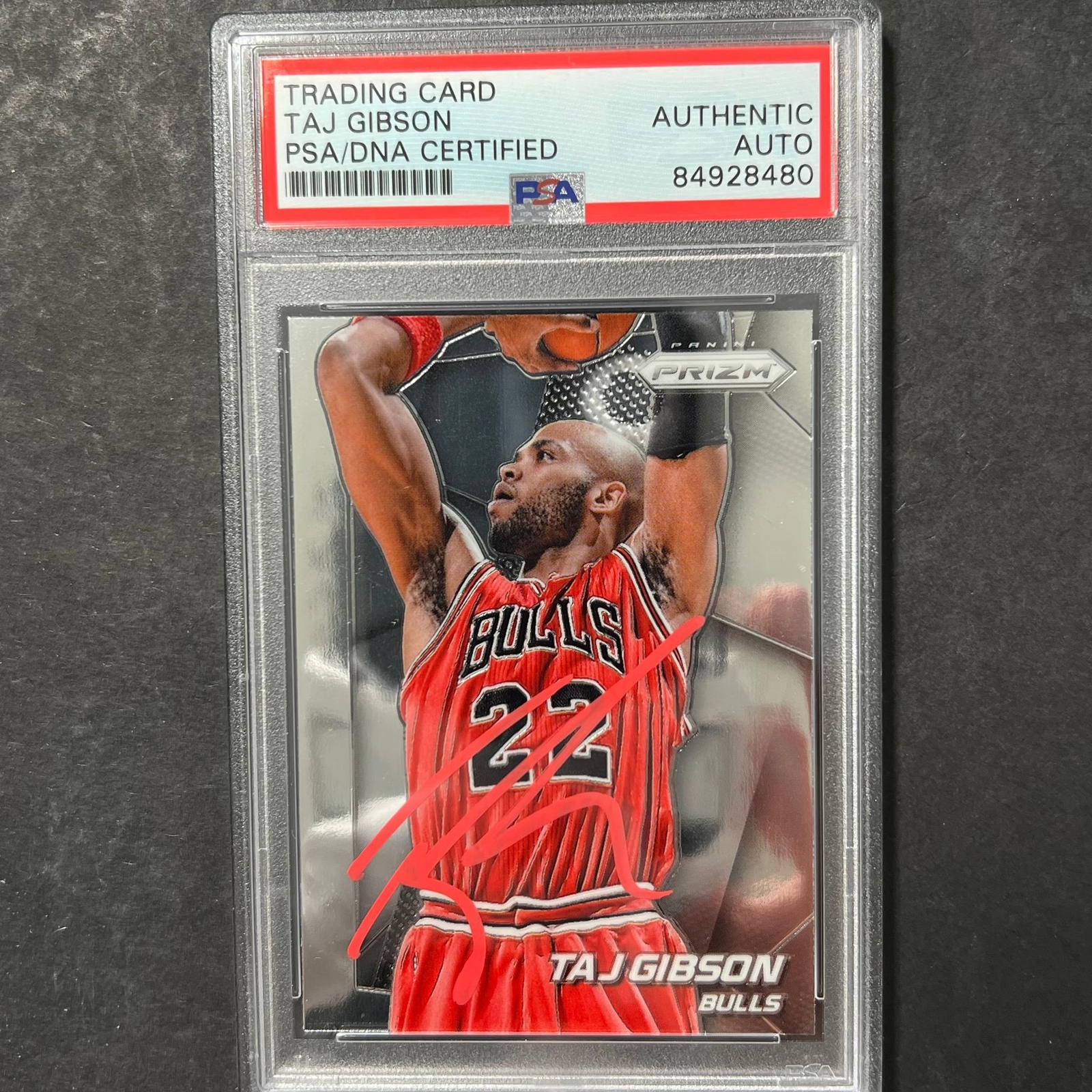 2014-15 NBA Prizm #132 Taj Gibson Signed Card AUTO PSA Slabbed Bulls