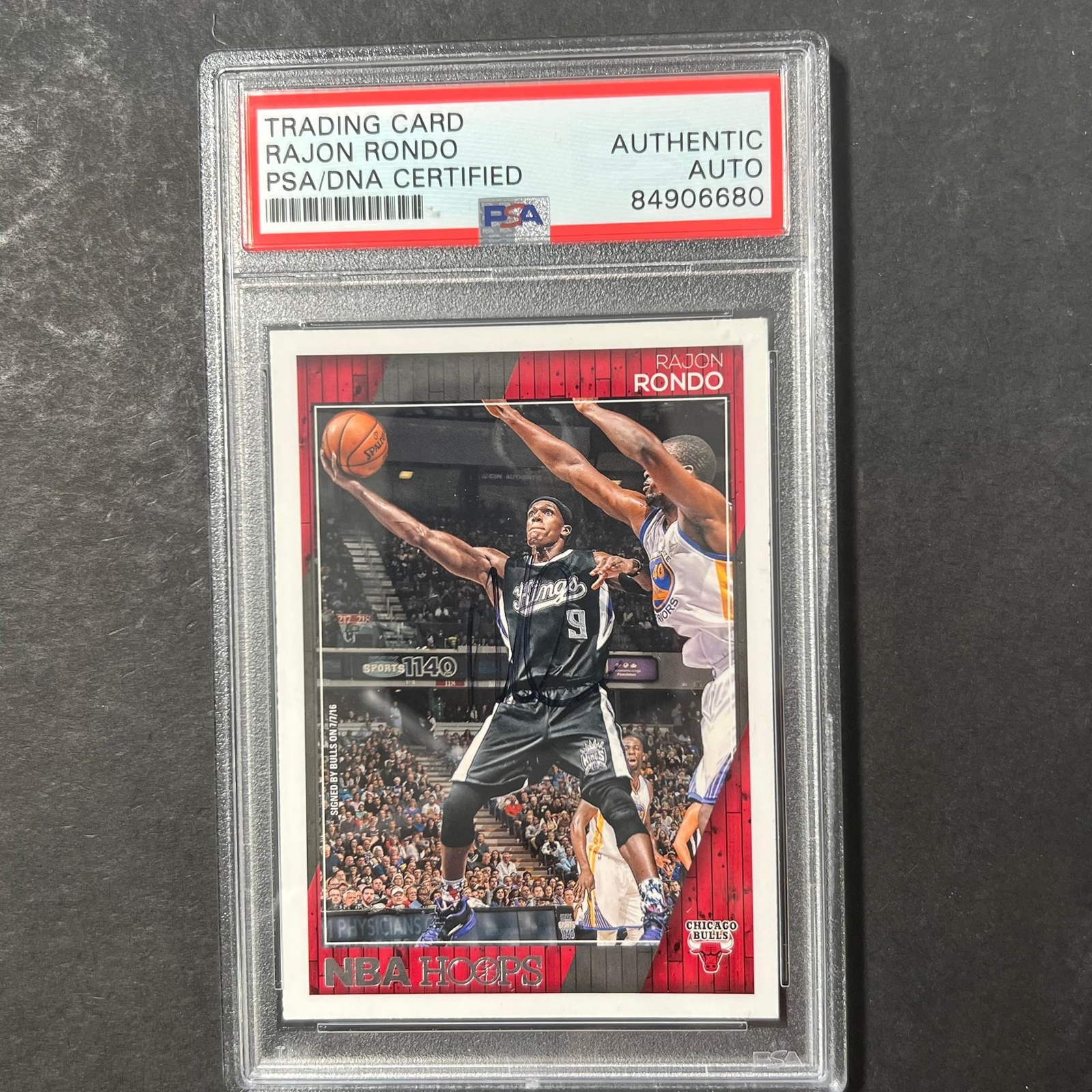 2016-17 Panini Hoops #61 Rajon Rondo Signed Card AUTO PSA/DNA Slabbed Bulls