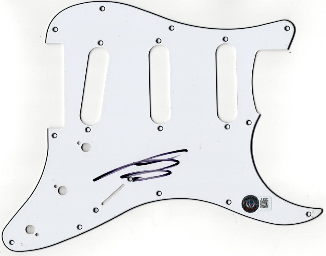 Luke Bryan Signed Stratocaster Pickguard Guitar Authentic Autograph Beckett