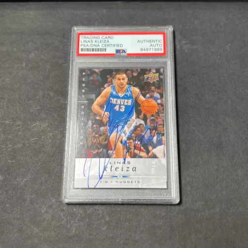 2008-09 UPPER DECK #45 LINAS KLEIZA SIGNED AUTO CARD PSA/DNA SLABBED NUGGETS COLLECTIBLE MEMORABILIA