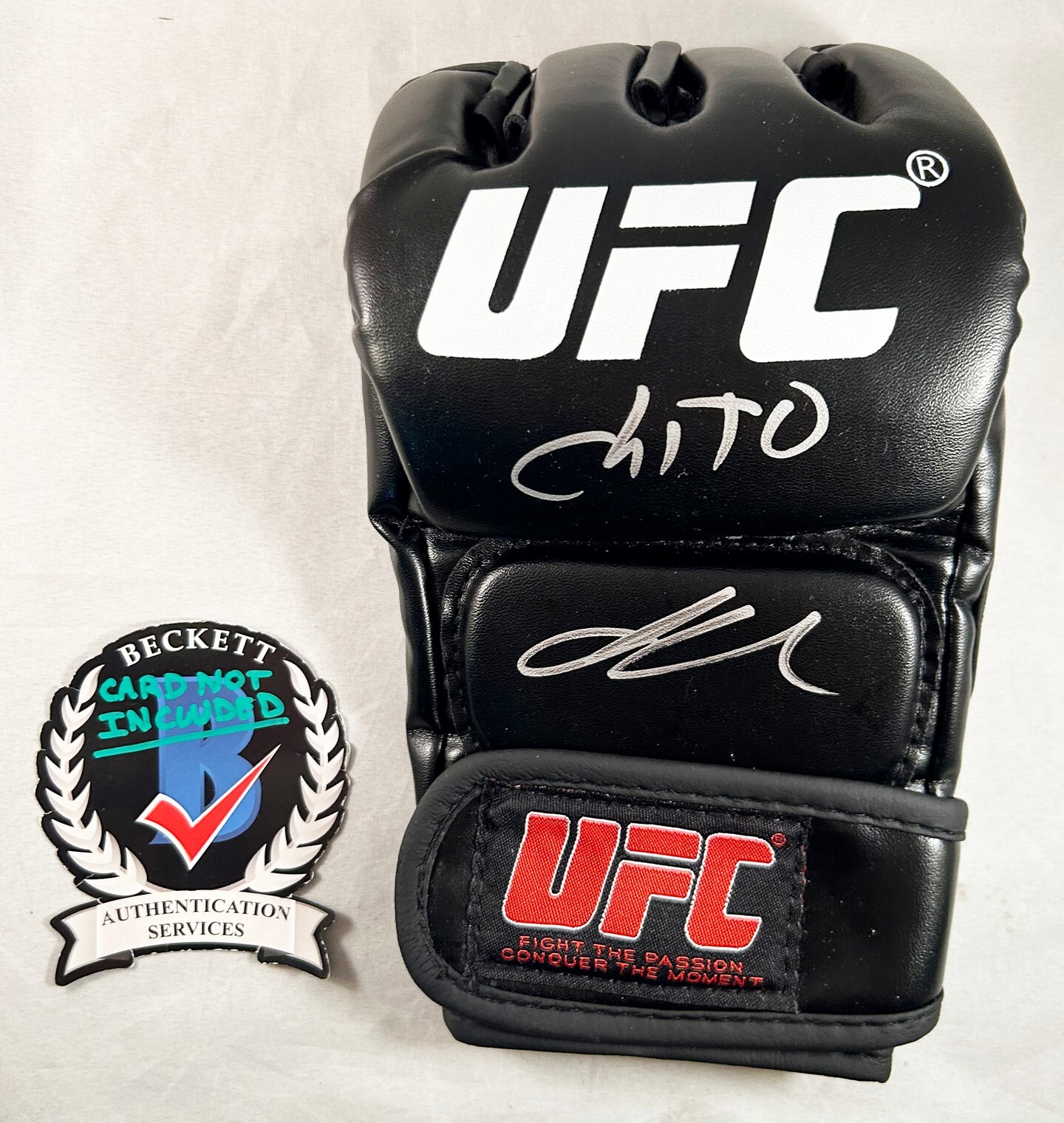 Marlon Vera Signed UFC Glove MMA Chito Beckett BAS 1 COA