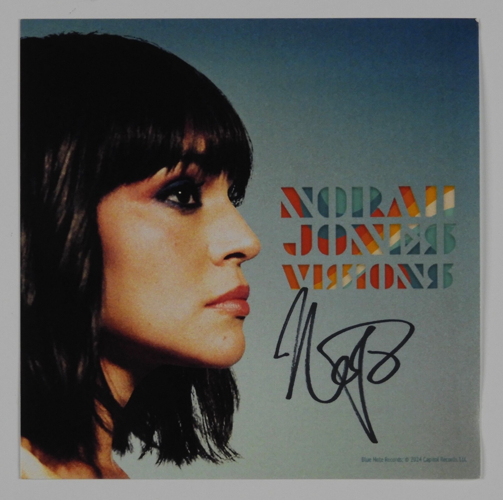 Norah Jones JSA Signed Autograph CD Insert Visions