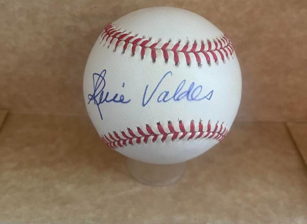 RENE VALDES BROOKLYN DODGERS SIGNED AUTO RARE N.L. BASEBALL BECKETT AUTH