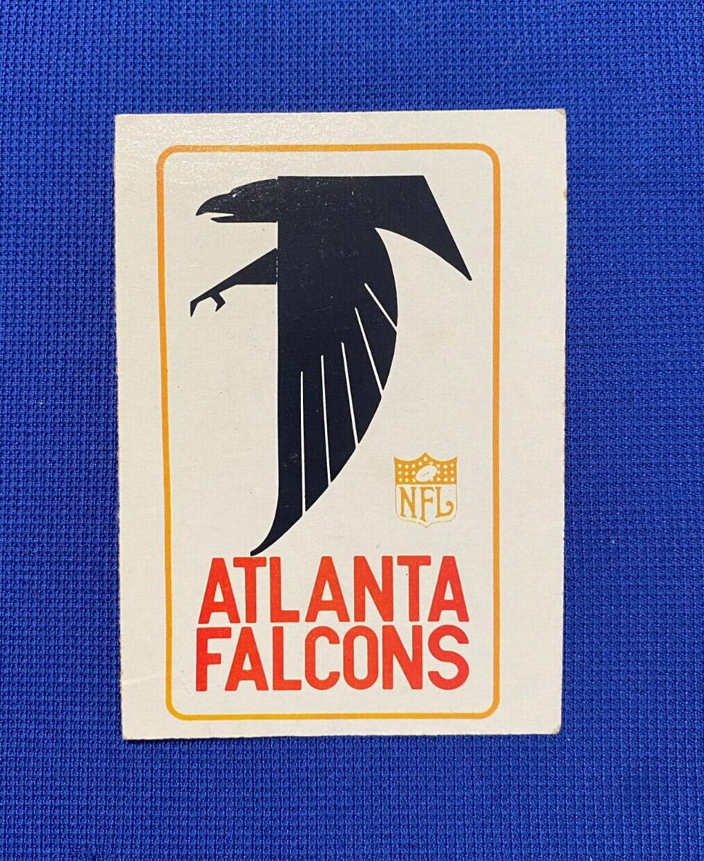1966 PHILADELPHIA FOOTBALL ATLANTA FALCONS TEAM LOGO #13 CARD VINTAGE RARE COLLECTIBLE MEMORABILIA
