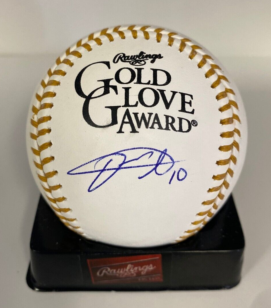 YULI GURRIEL HOUSTON ASTROS SIGNED AUTOGRAPHED GOLD GLOVE BASEBALL BECKETT AUTH