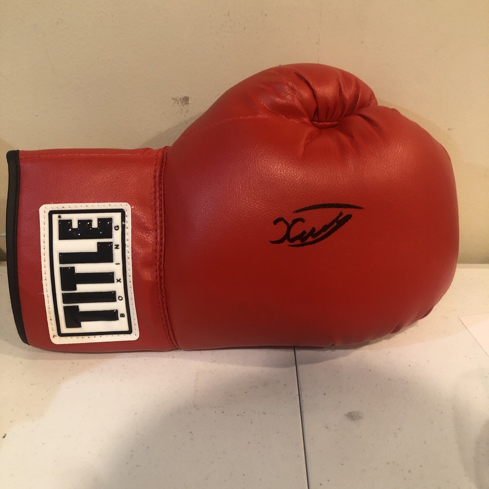 OTABEK KHOLMATOV SIGNED AUTOGRAPH BOXING GLOVE COA RUSSIAN BOXER CHAMP