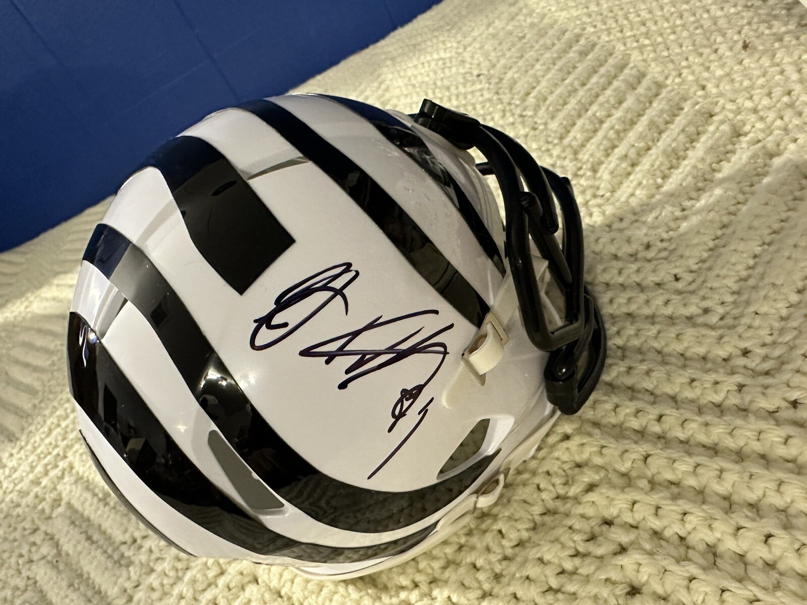 TJ Houshmandzadeh Bengals Signed Cincinnati Bengals White Mini Helmet Autograph