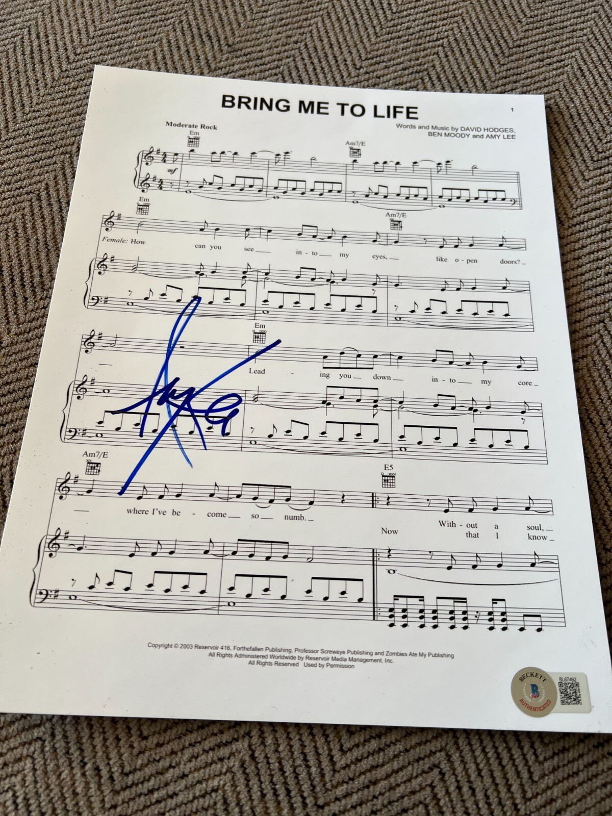 AMY LEE SIGNED AUTOGRAPH SHEET MUSIC BRING ME TO LIFE EVANESCENCE BECKETT BAS G