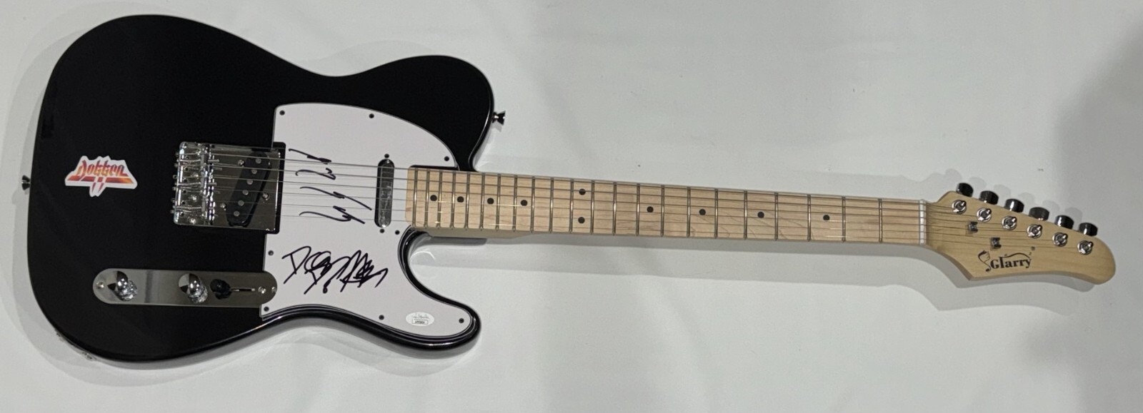 DOKKEN SIGNED BLACK ELECTRIC GUITAR DON DOKKEN GEORGE LYNCH JSA COA