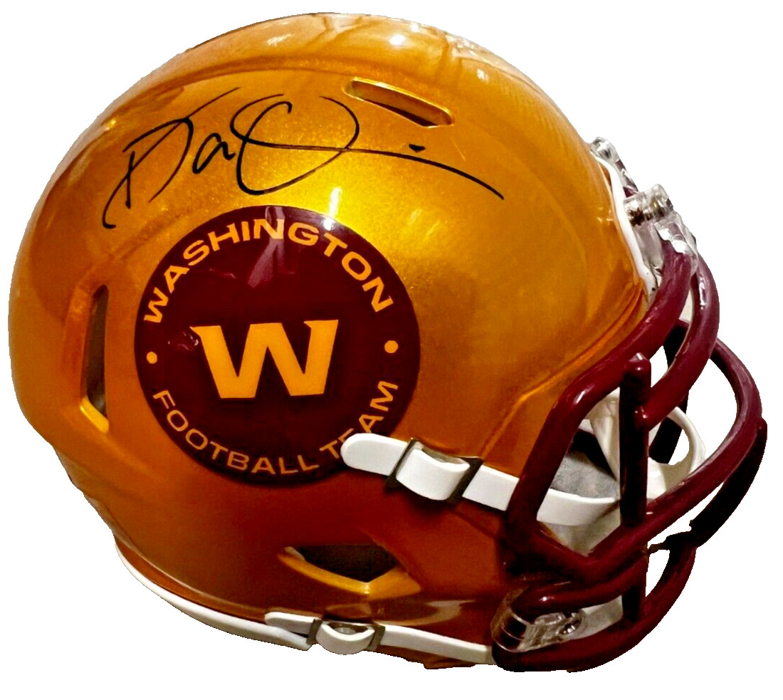 DAN QUINN signed (WASHINGTON COMMANDERS) mini football helmet BECKETT BM02840