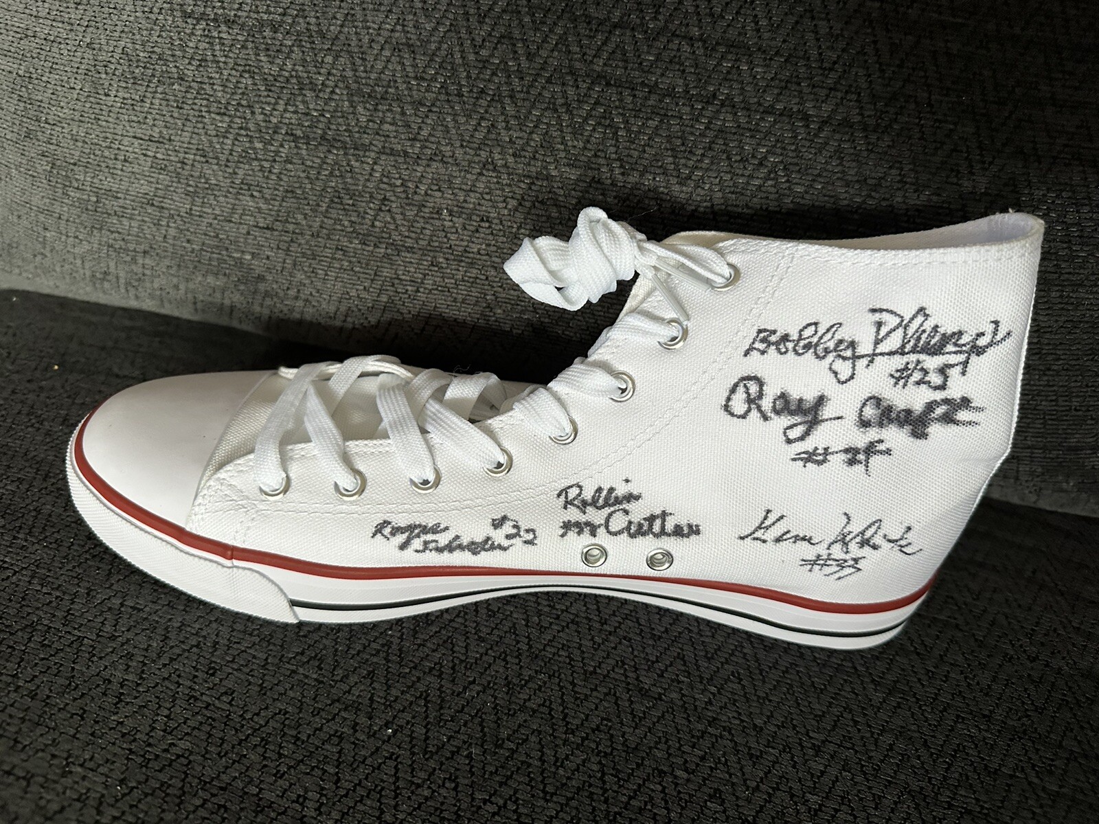 1954 Milan Indians Team Signed Era Style Shoe Hoosiers Movie Bobby Plump Plus 4