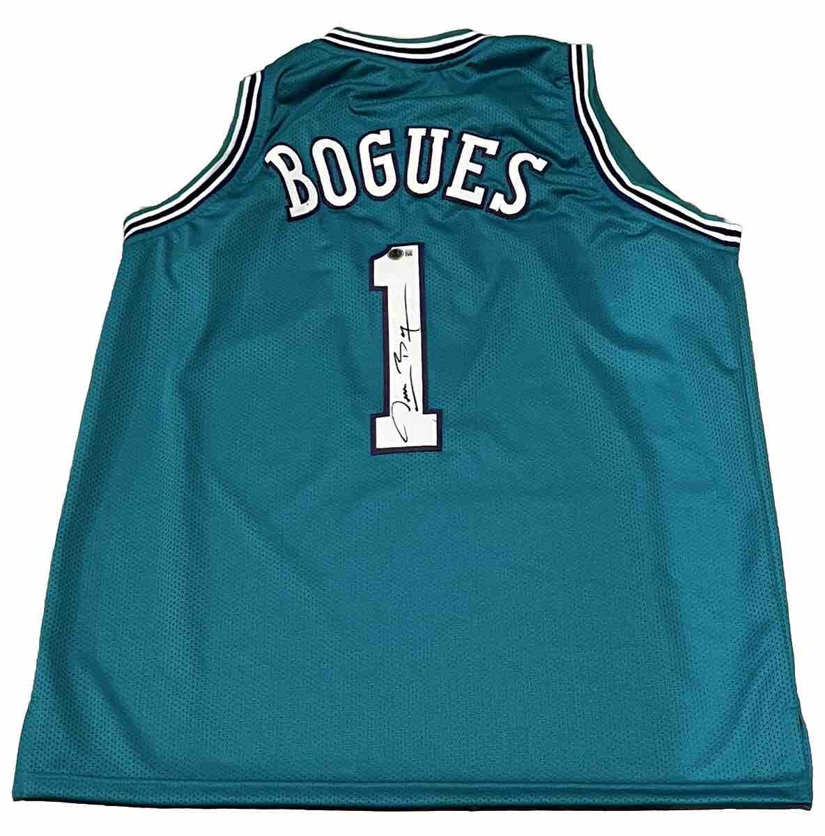 MUGSEY BOGUES signed (CHARLOTTE HORNETS) basketball jersey Beckett Witnessed