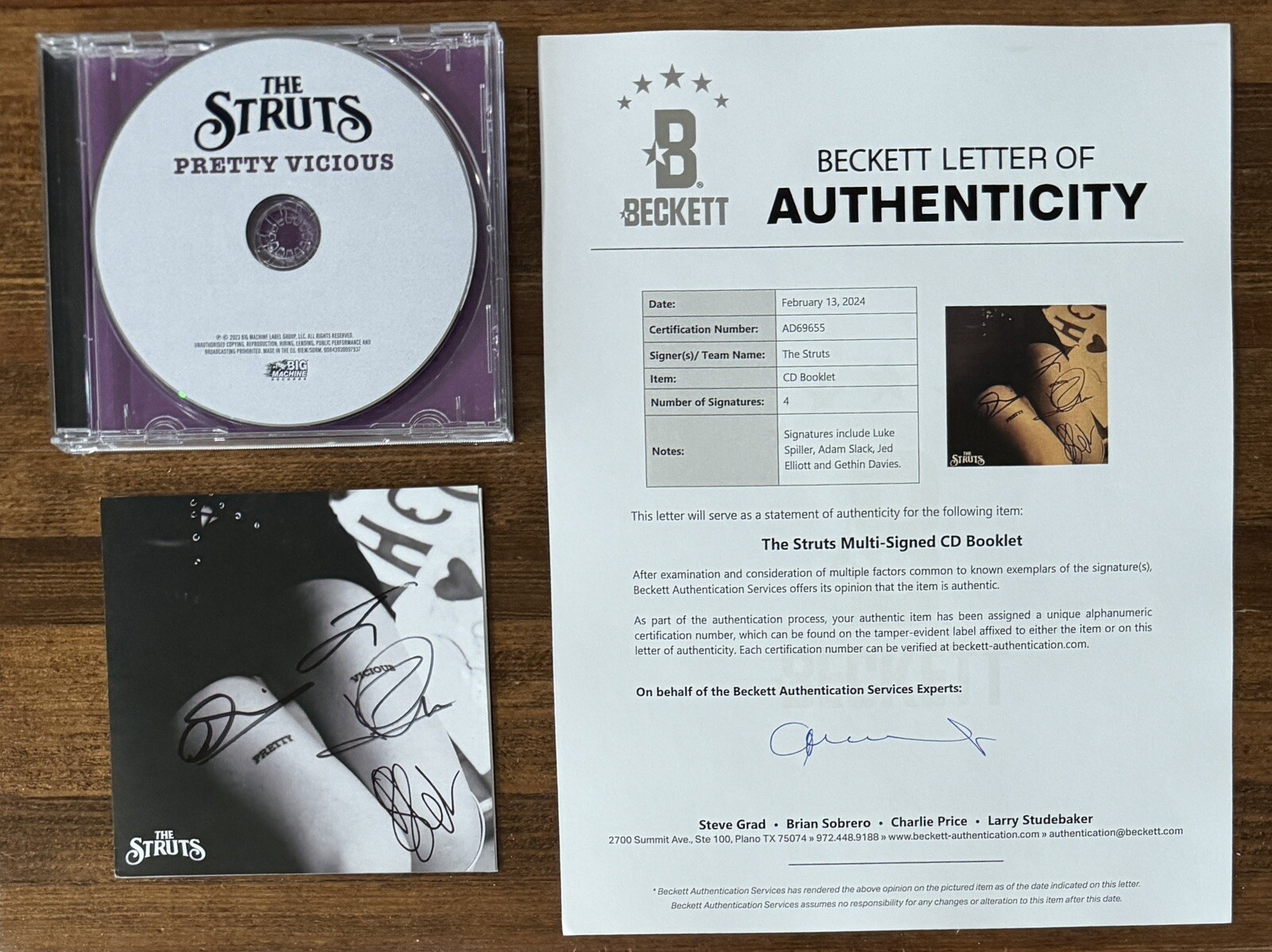 FULL BAND SIGNED The Struts Pretty Vicious CD Cover Booklet BAS Beckett COA